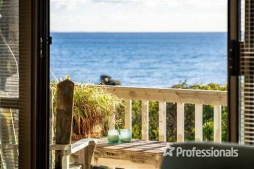 Peppermint Grove Beach House | Beachfront Mansion by Peppy Beach Retreats®