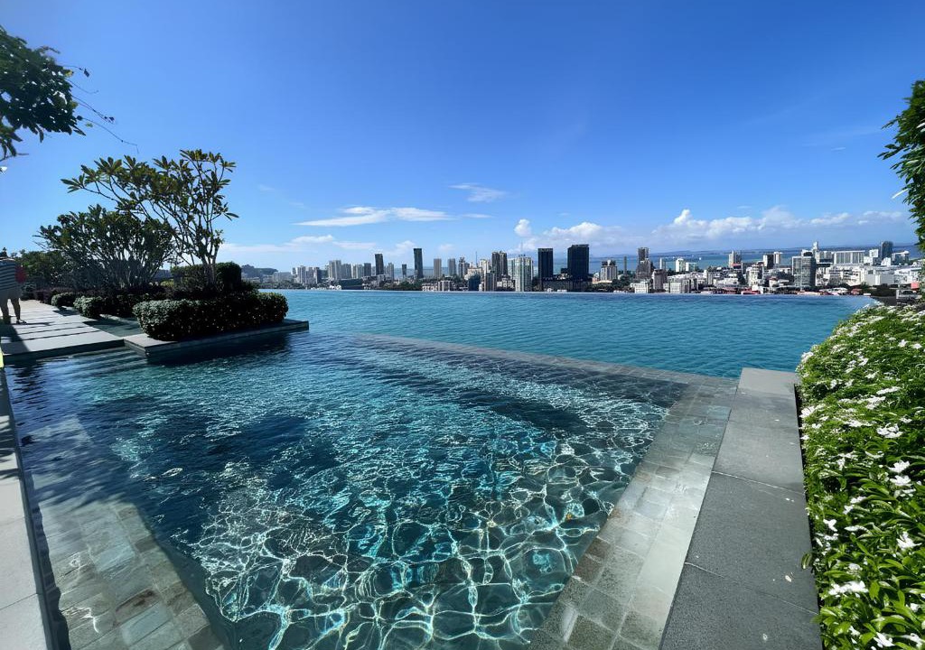 George Town Apartment | Beacon Executive Suite by stayCATion Homestay