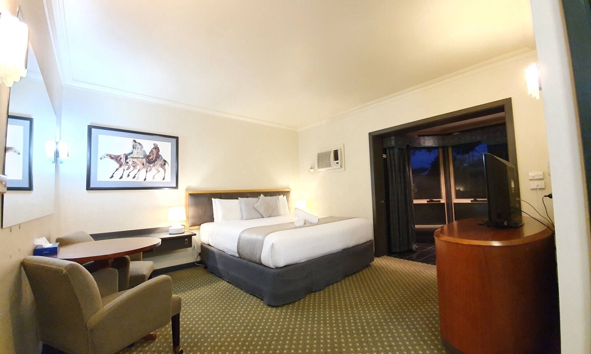 Preston Hotel | Bell Motel