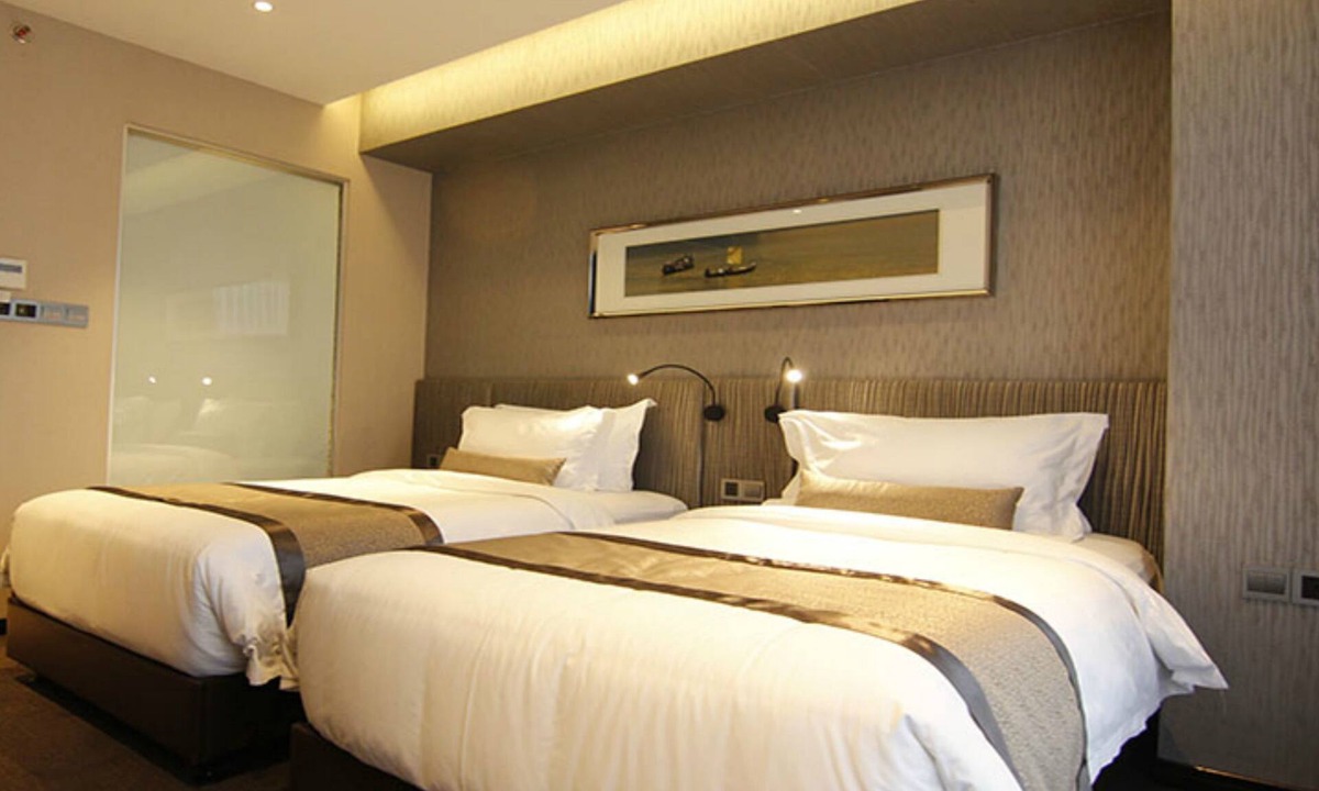 Uttara Hotel | Best Western Plus Maple Leaf