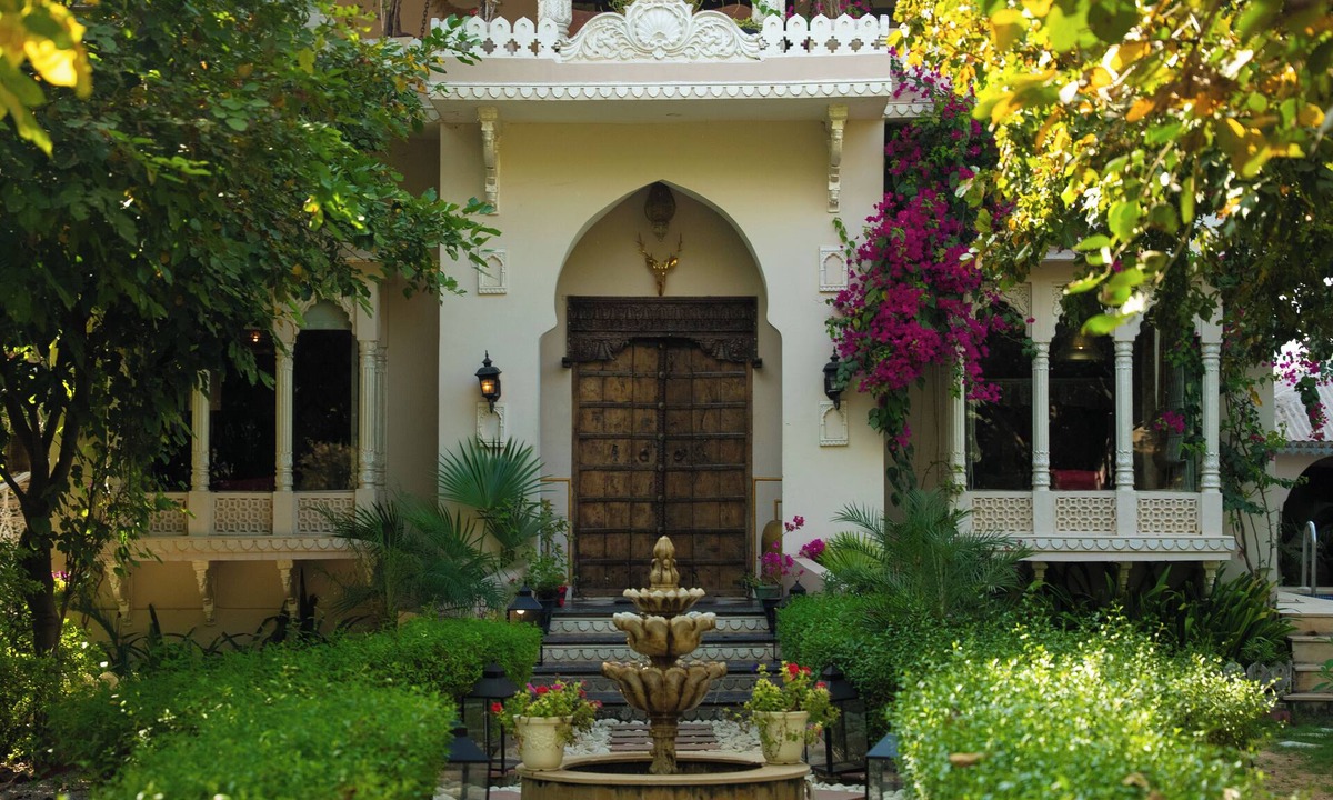 Jamwa Ramgarh Hotel | Bhanpur Haveli | Hidden Luxury Haveli Amid Greenery & Peace