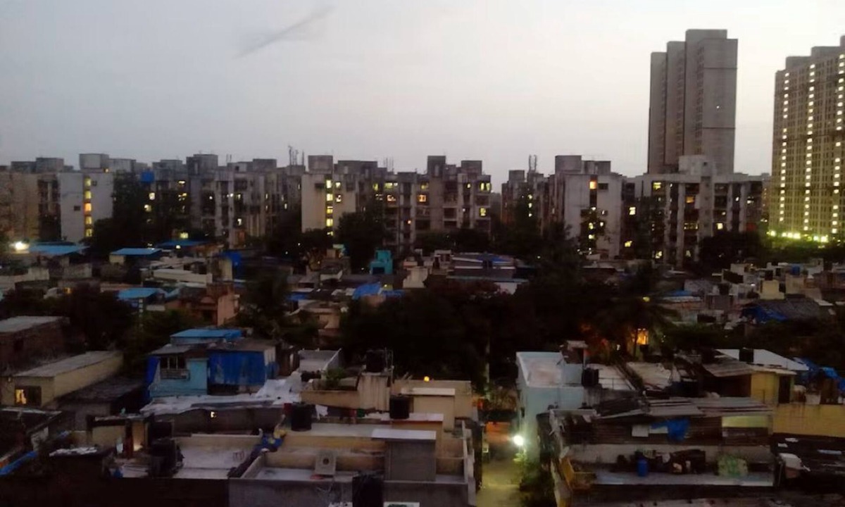 Kandiwali West Apartment | Blissful and Comfortable Stay at Kandivali West