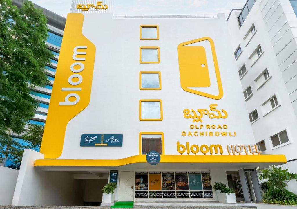 Gachibowli Hotel | Bloom Hotel - DLF Road Gachibowli