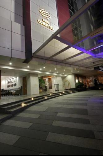 Banjara Hills Hotel | Blossom Rooms Hotel Comfortel - Complimentary Lavish Breakfast