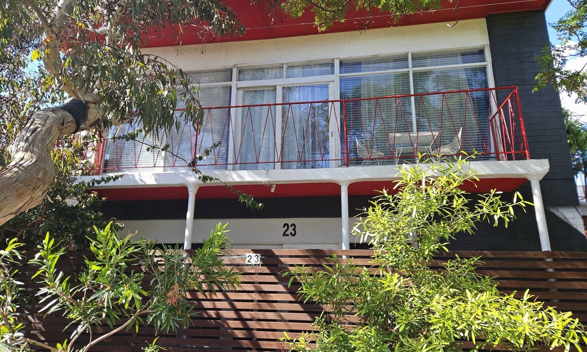 Semaphore House | Bohemian Beach Bliss 1 mins walk to the beach and 3 mins to Semaphore shops!