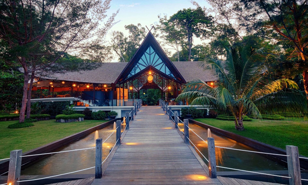 Tiga Island Resort | Borneo Eagle Resort