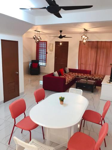 Pelabuhan Klang House | Botanic Gardens 26- 5-bedroom Near AEON Bukit Tinggi