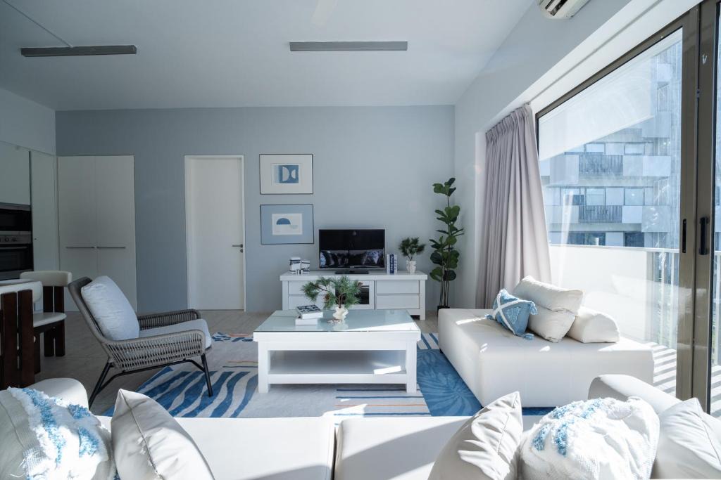 Batu Ferringhi Apartment | By The Sea Haven 2BR 6pax