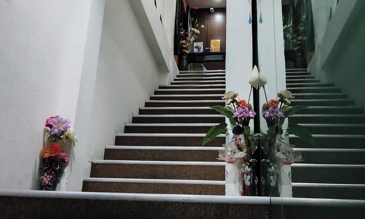 Taman Pertama Hotel | Cahaya Hanson (Bilikxpert)