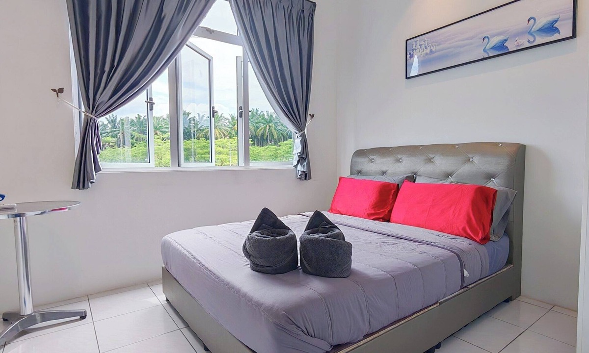 Tebrau Apartment | Camellia Residence Guest Favorite 2BR Forest View Near Eco Palladium