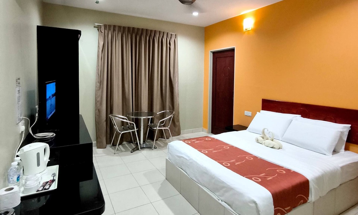 Kampung Raga Hotel | Capital O 91126 The Raga Chalet