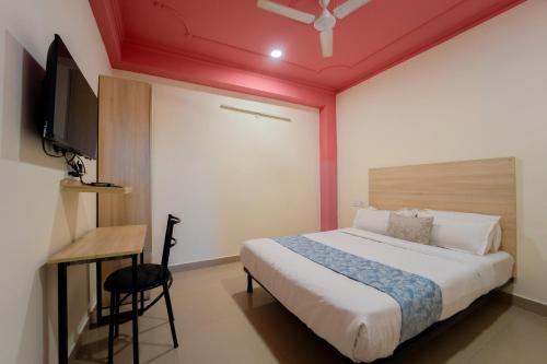 Shyam Nagar Hotel | Capitol Square Near Railway Station