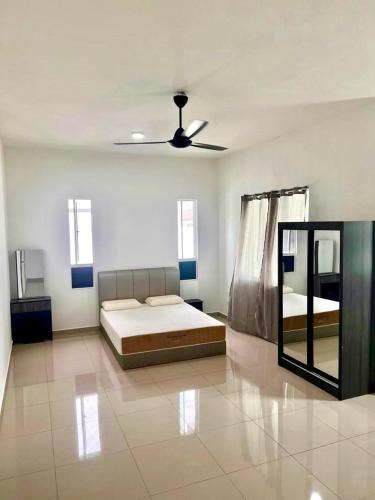 Tanjung Kling House | Caro Home