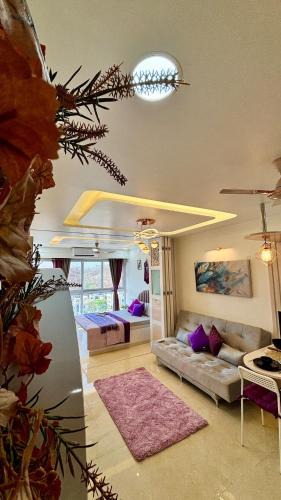 Pashan Apartment | Casa Enchante - Mountain View a Luxe Studio Apt