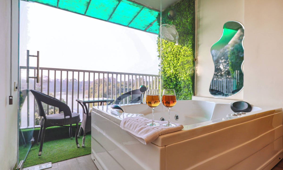 Hauz Khas Village Hotel | Casa Inali