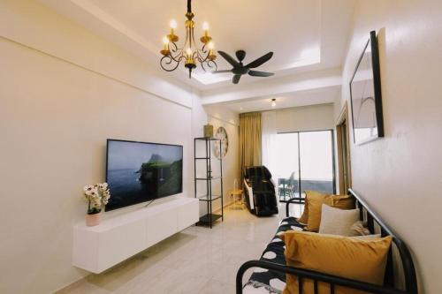 Taman Haji Zainal Apartment | Casa Melati Beachfront with Massage Chair and Bathtub
