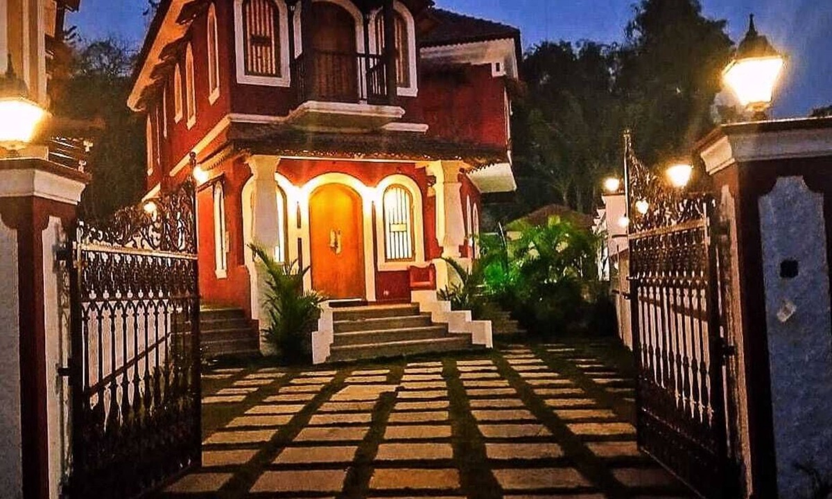 Pilerne Hotel | Casa Riana