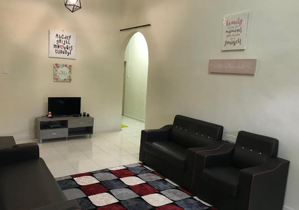 Muar House | Cempaka Homestay Muar