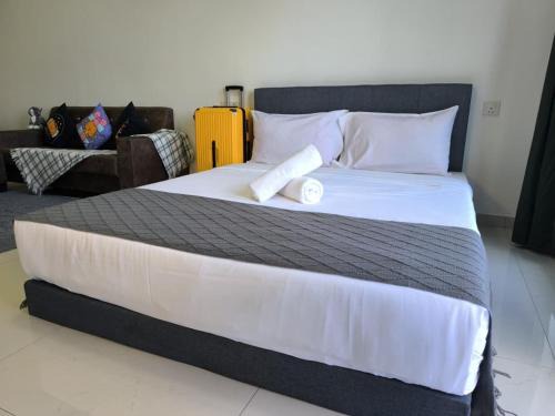 Johor Bahru Apartment | Central Park Cozy Simple Studio Netflix By STAY