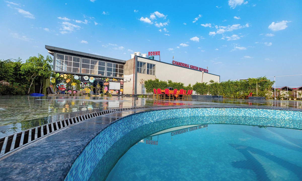 Vrindavan Resort | Chandrika Greens Resort Near Prem Mandir