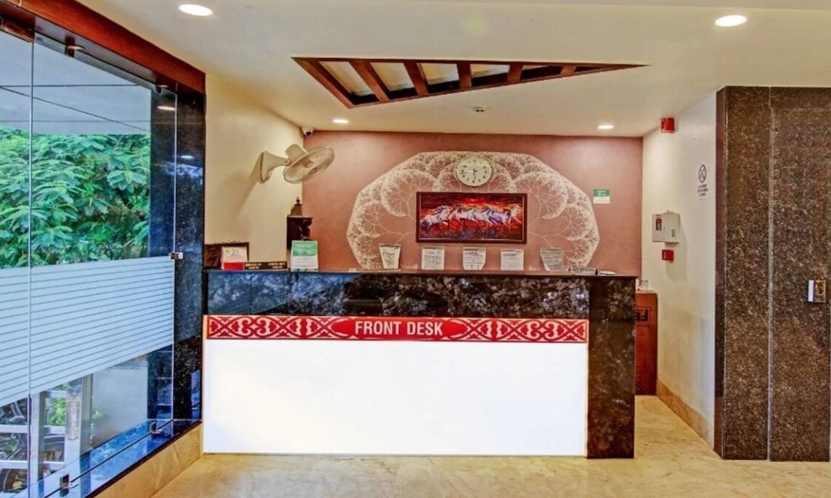 Taj Ganj Hotel | Charming 9-bedroom hotel with AC and WiFi in brilliant Agra