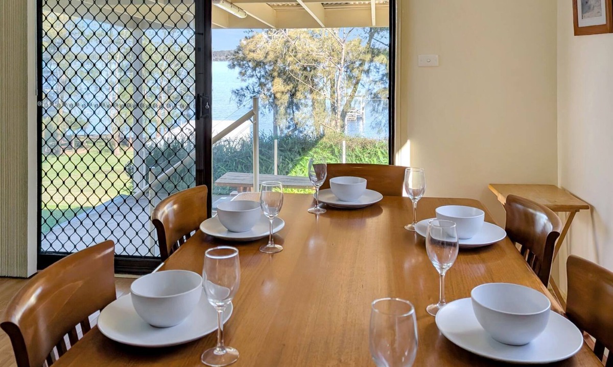 Basin View House | Chill Out at the Basin by Experience Jervis Bay
