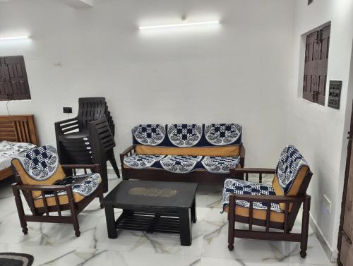 Hyderabad Apartment | City centre space to travel anywhere in Hyderabad