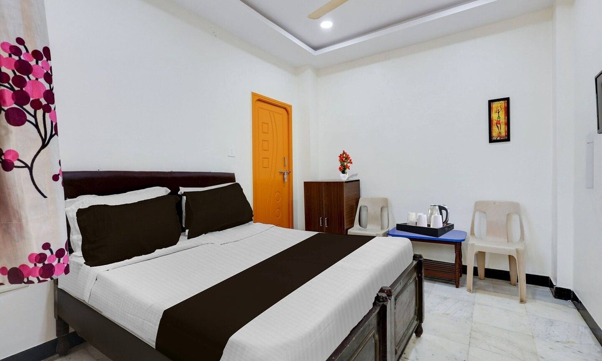 Guntur House | Classic Omkar Residency