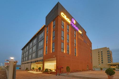 Khalumbre Hotel | Click Hotels Lite Chakan