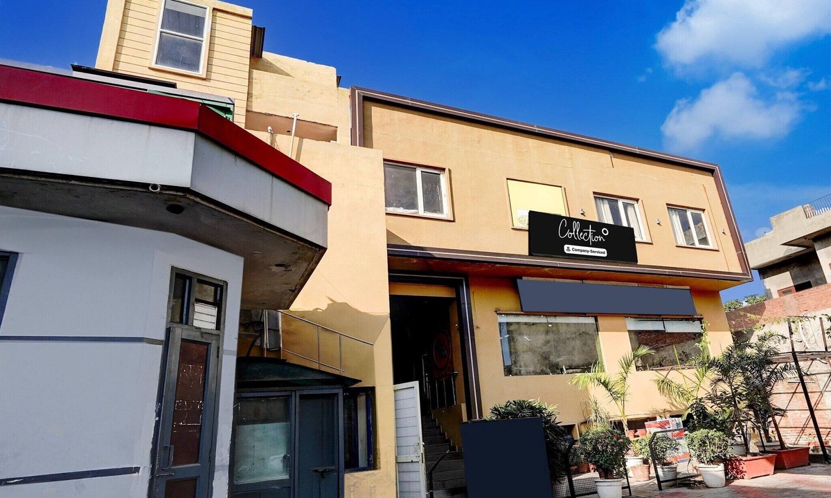 Amritsar House | Collection O Amritsar District Court