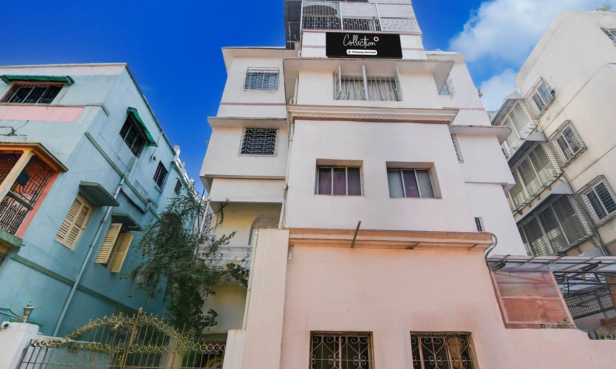 Kalighat House | Collection O Kalighat Kolkata