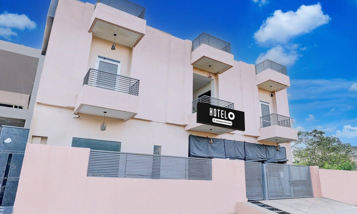 Shaheed Bhagat Singh Nagar House | Collection O Neopolis Mall Ludhiana