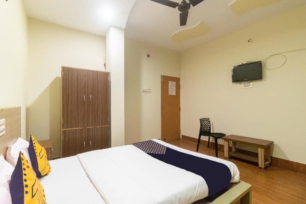Cuttack Hotel | Collection O Royal King