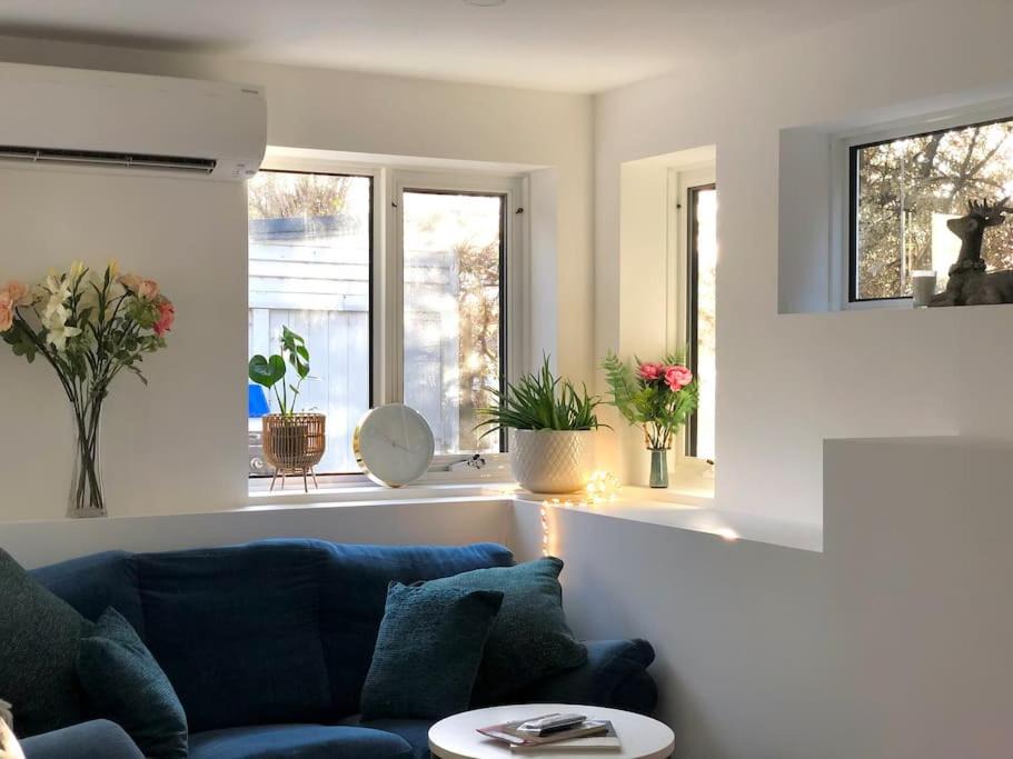 New Town Apartment | Comfy fully contained 2 bedroom home