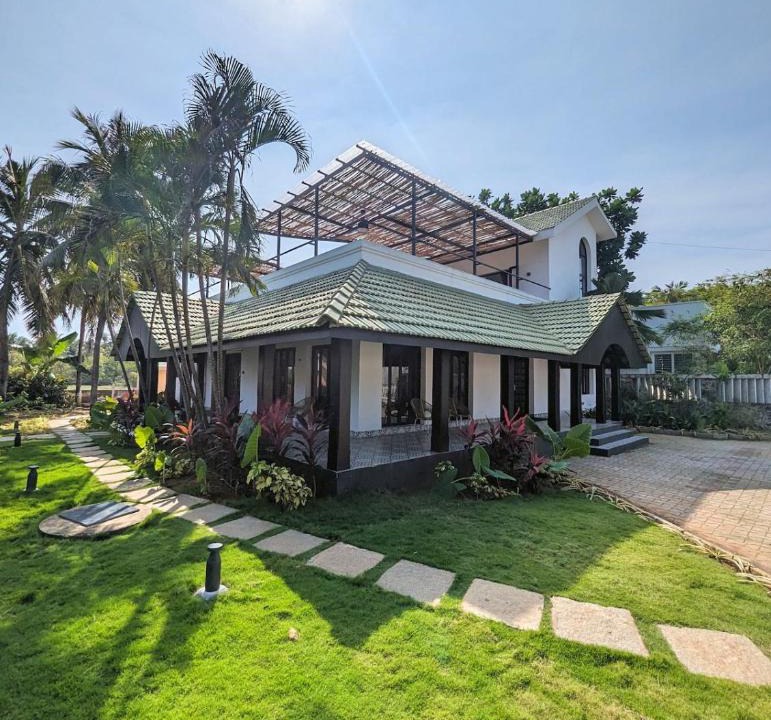 Vadanemelli Villa | Cove - A LuxUnlock Private Villa