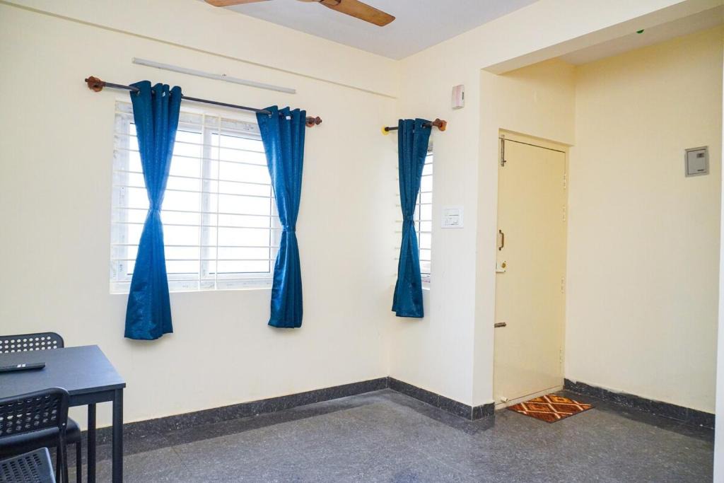 Agara Apartment | Cozy 1bhk 2km From Hosa Road Metro 303