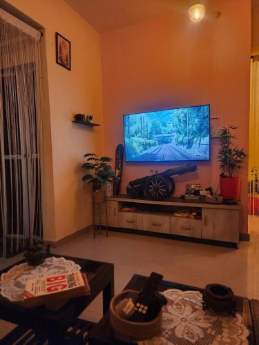 Ghansoli Apartment | Cozy 1BHK Near Airoli & Rabale 50In Smart TV AC