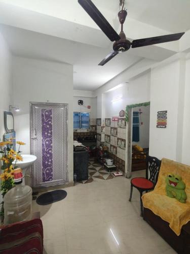 Kolkata Apartment | Cozy Fully Furnished Affordable 1BHK AC TV