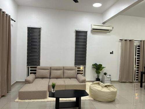 Paka House | Cozy Nest House