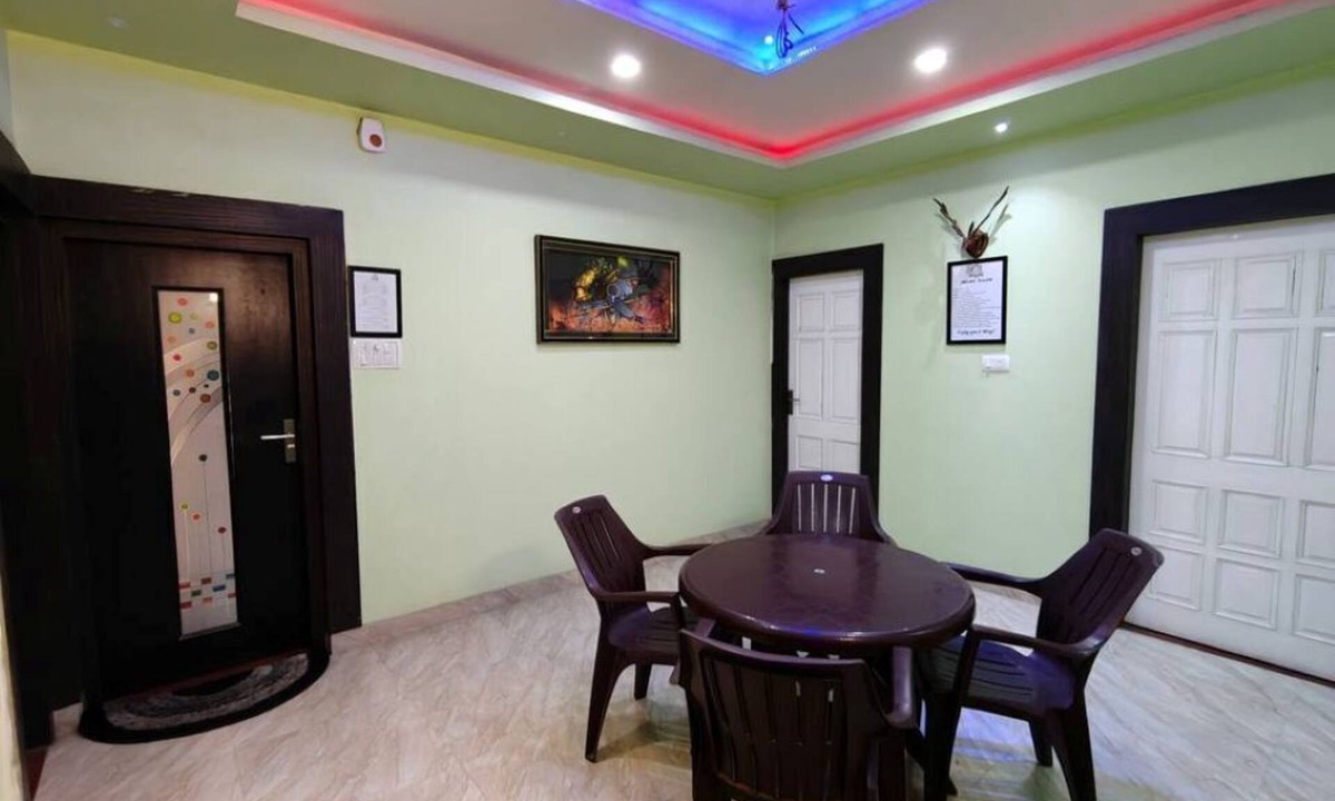 Kakarmatha House | Cozy Nirmala House Homestay in Varanasi