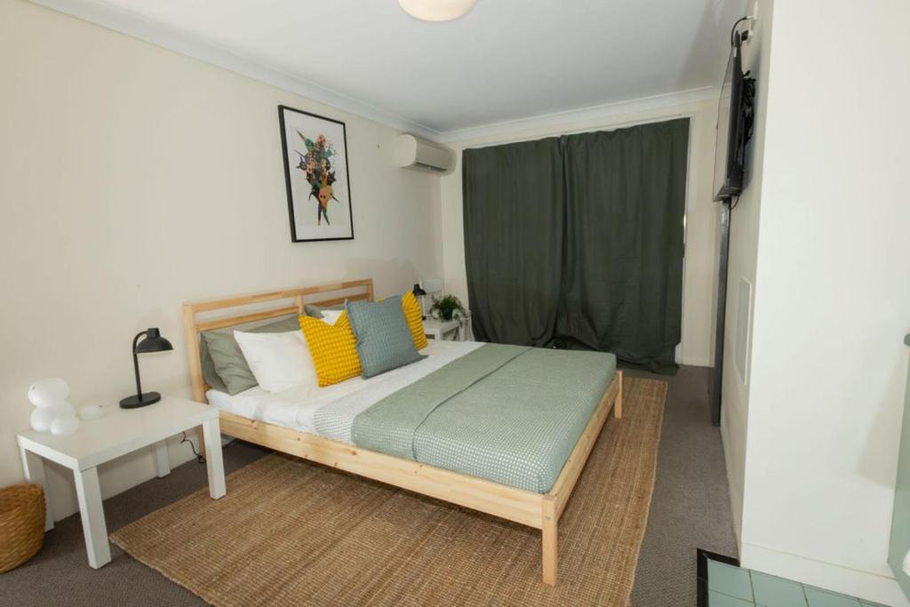 Chermside Apartment | Cozy Self Contained Studio in Chermside