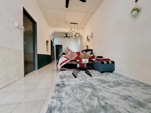 Taman Impian House | Cozy16#4pax#wifi#NearAeonAlma#5kmtoiconcity