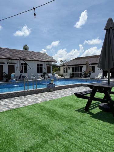 Kampung Pasir Tinggi House | D' Ehsan Homestay & Chalet