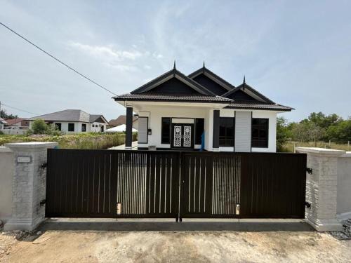 Kuala Terengganu House | D'PineA Field Homestay