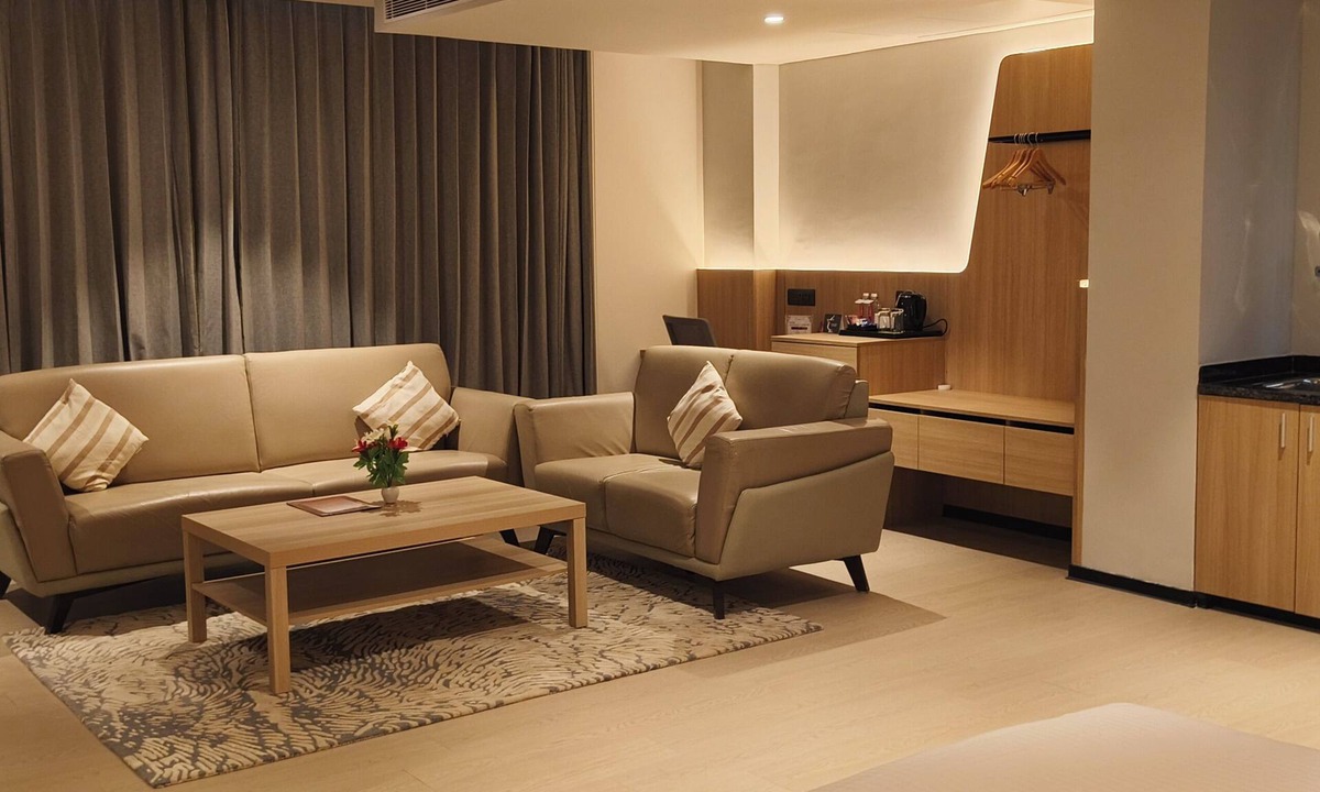 Brookefield Hotel | De Venetian by TGI