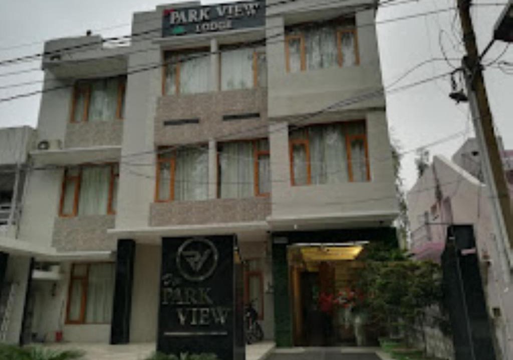Jammu Hotel | Dee Park View Jammu
