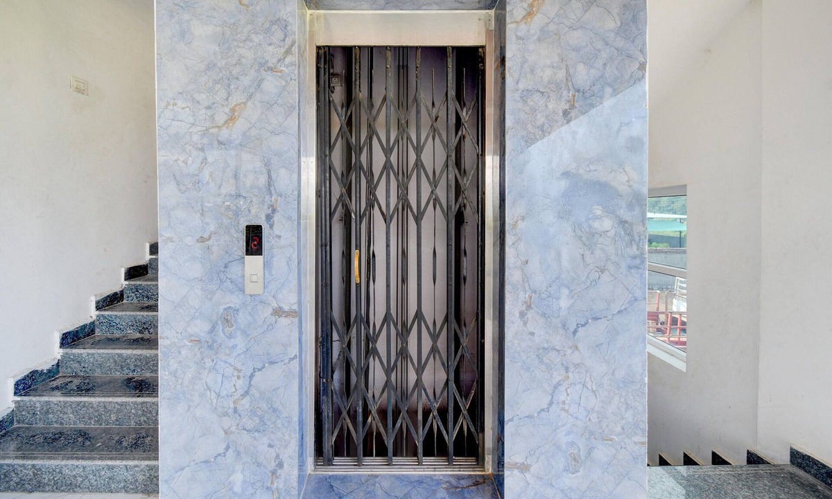 Banjara Hills House | Deluxe R J Residency