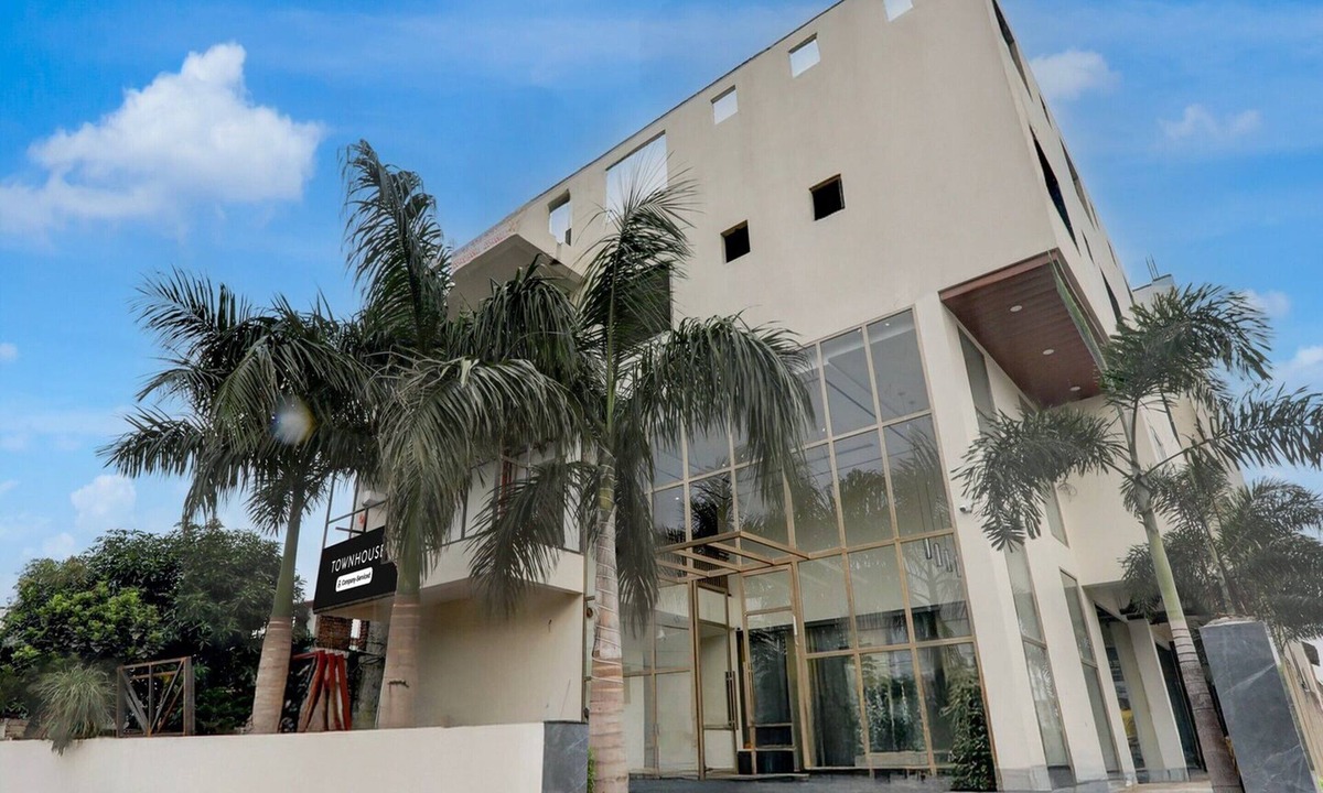 Gorakhpur House | Deluxe Shree Krishna Inn