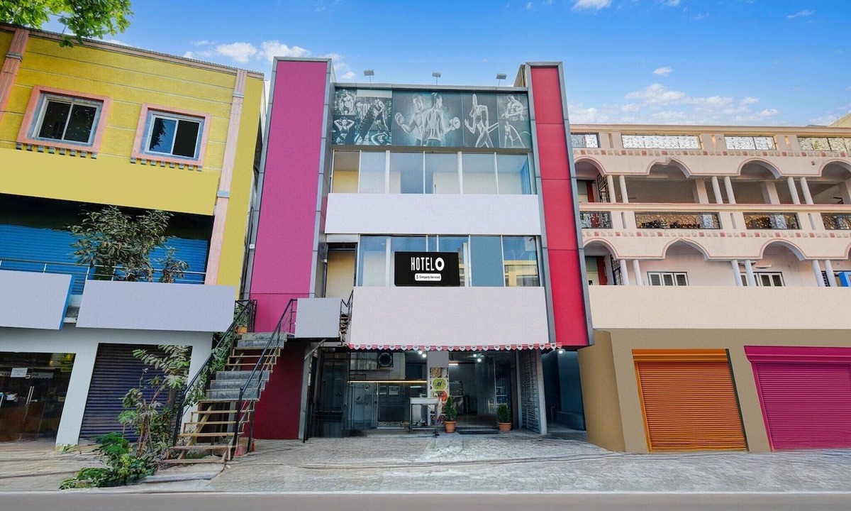 Hyderabad House | Deluxe with Twin Bed Neredmet Road