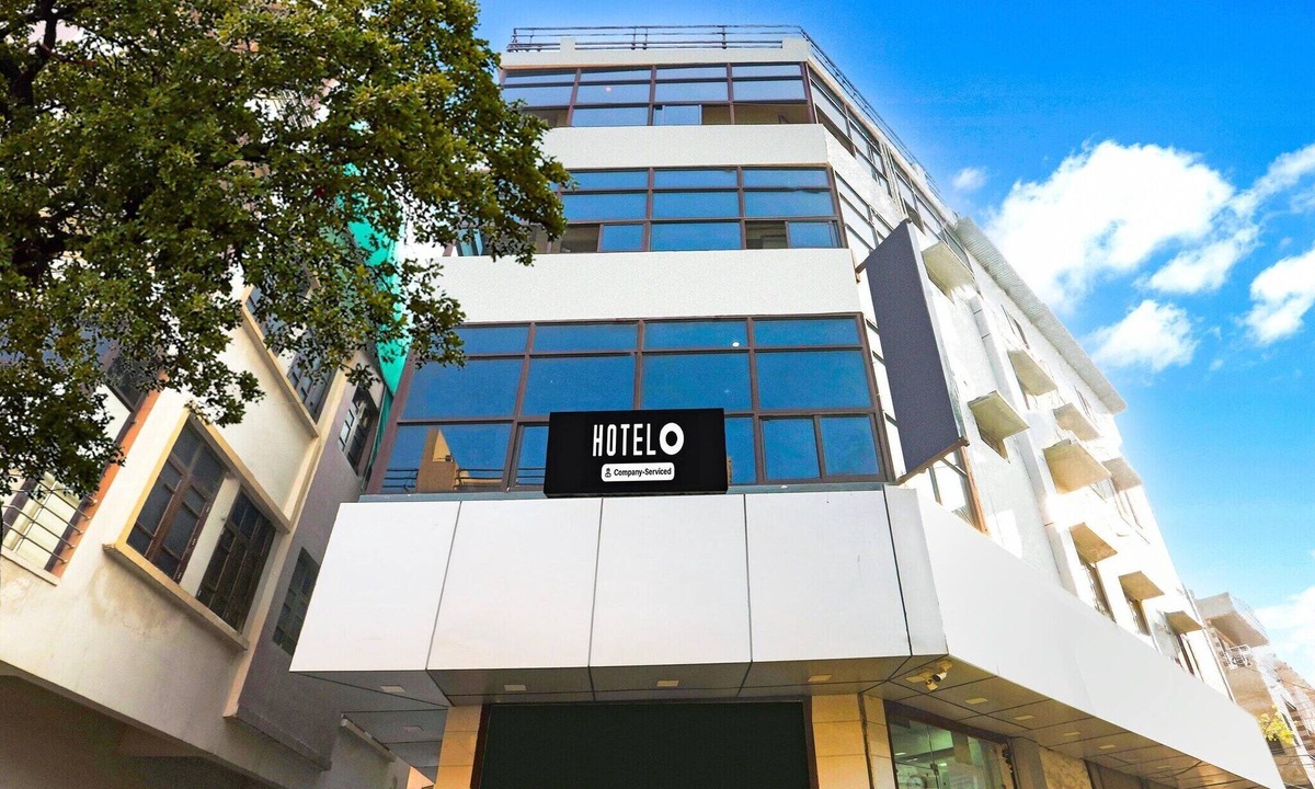 Subhash Nagar House | DeluxeHotel Cozy Inn